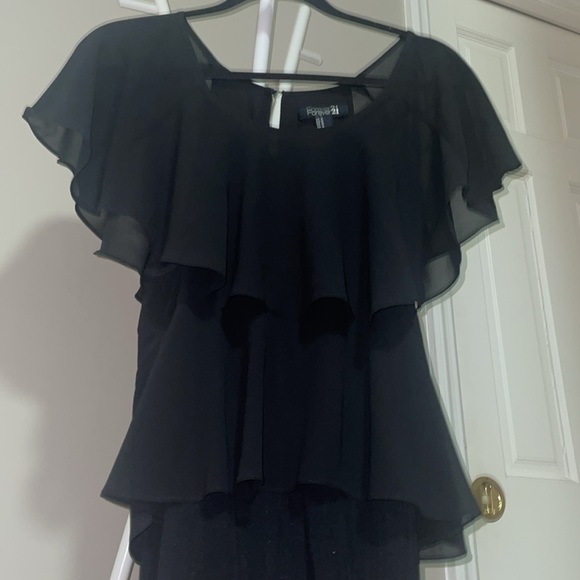 Black dress - Picture 3 of 5